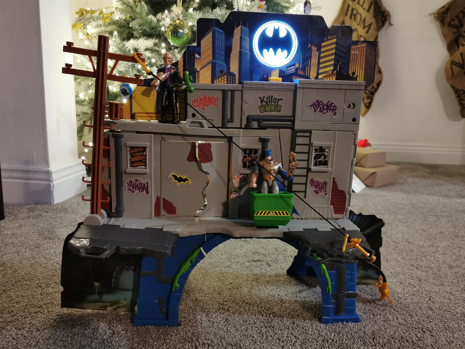 The Yorkshire Dad Blog ...: DC 3-in-1 Batman Batcave Toy Review #ad