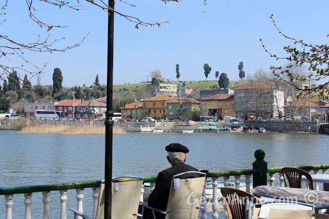 Uluabat Gölüne doğru düşüncelere dalmış bir Gölyazı'lı