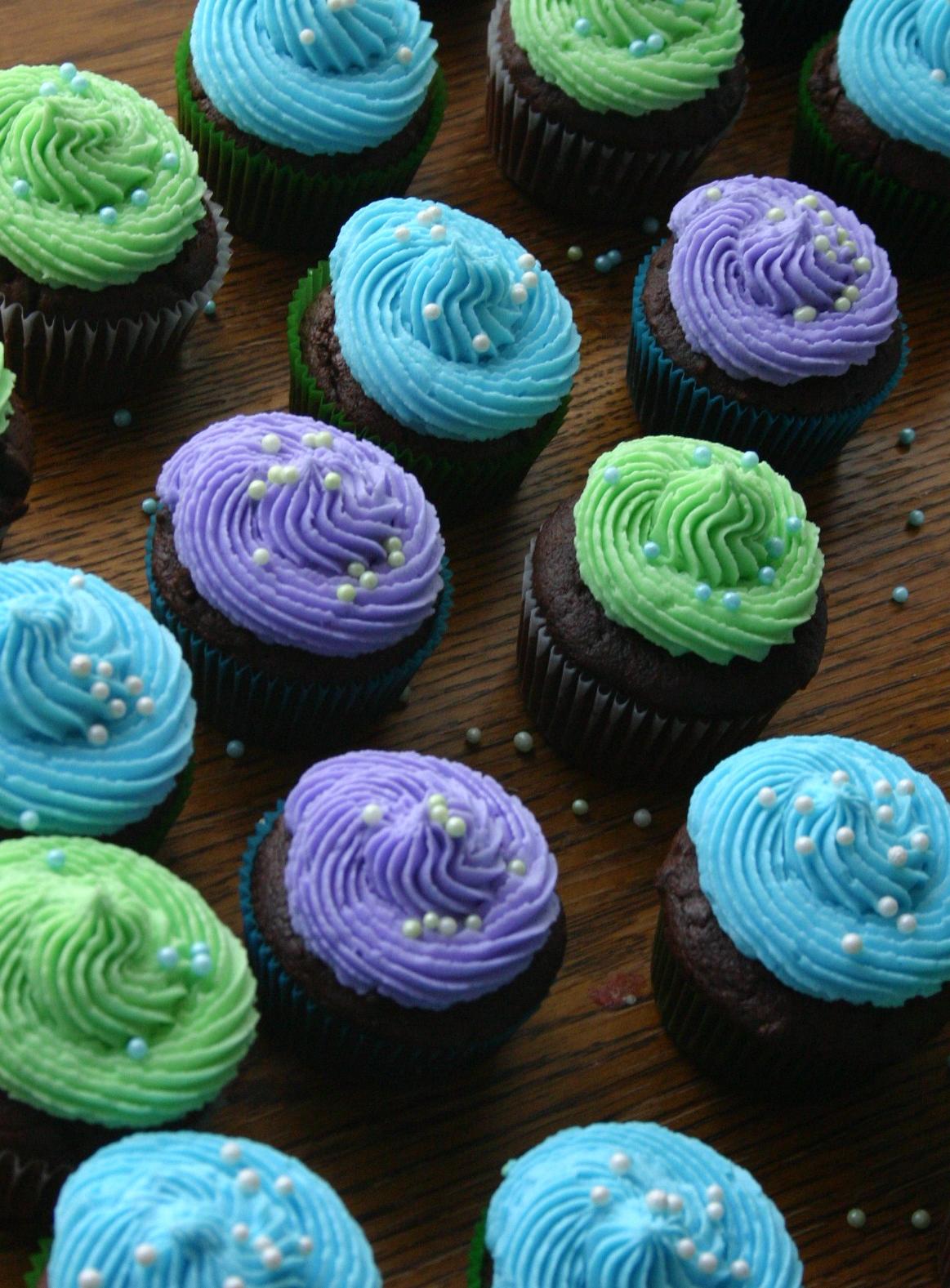 blue and purple centerpieces