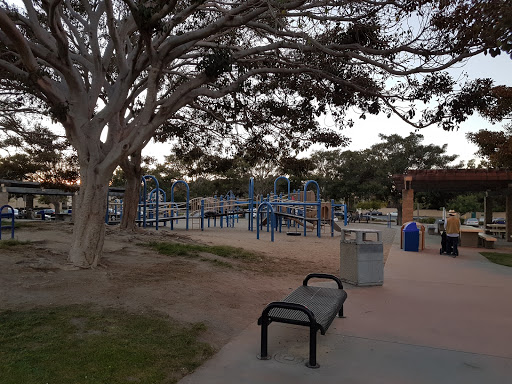 Park «Doyle Community Park», reviews and photos, 8175 Regents Rd, San Diego, CA 92122, USA