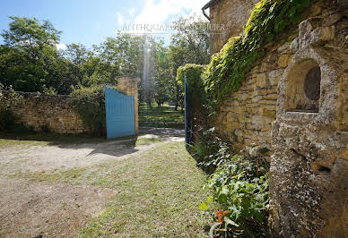 House with pool and garden 4