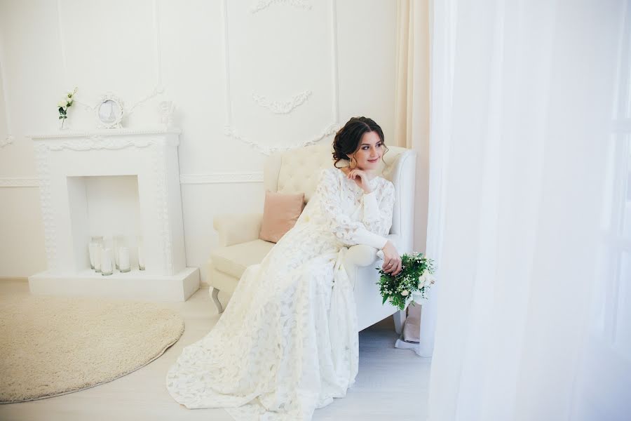 Wedding photographer Lena Zaryanova (zaryanova). Photo of 7 February 2020