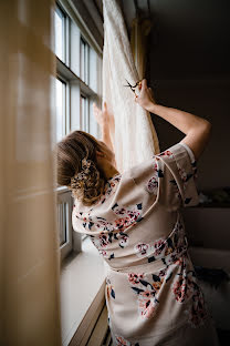 Wedding photographer Sebrina Wareham (foxandfellow). Photo of 24 February 2019