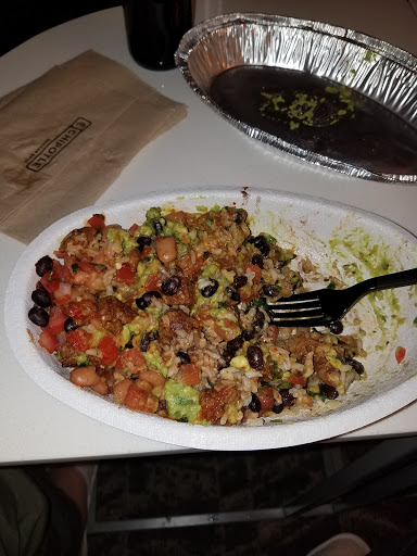 Mexican Restaurant «Chipotle Mexican Grill», reviews and photos, 705 SW 19th St, Moore, OK 73160, USA