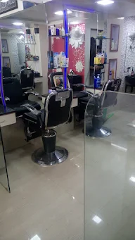 King Scissor Men's Parlour photo 3