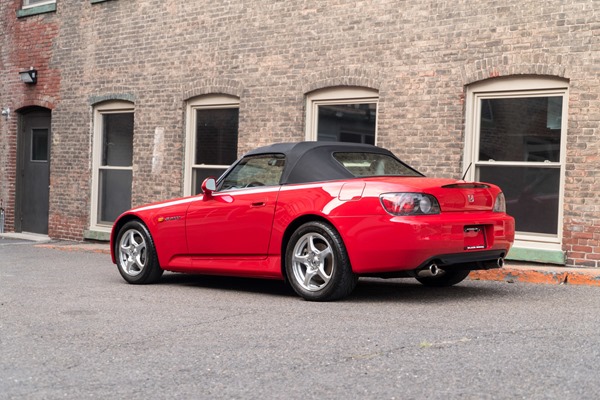 2000_honda_s2000_1539041098d208495dHonda-S2000-1