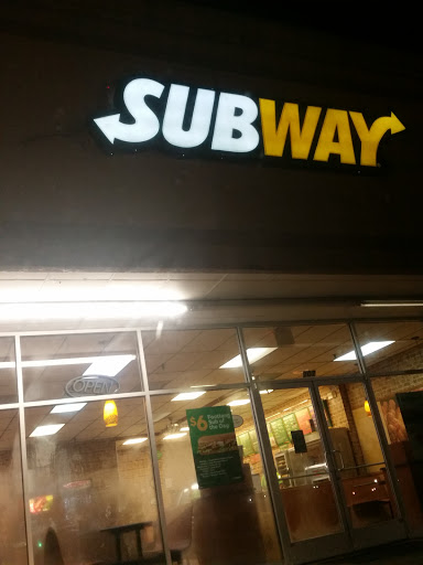 Restaurant «SUBWAY®Restaurants», reviews and photos, 707 S Gloster St, Tupelo, MS 38801, USA