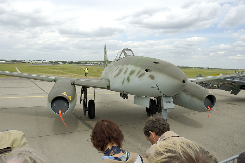 파일:external/upload.wikimedia.org/800px-Me262ila2006.jpg