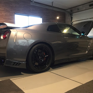 NISSAN GT-R R35