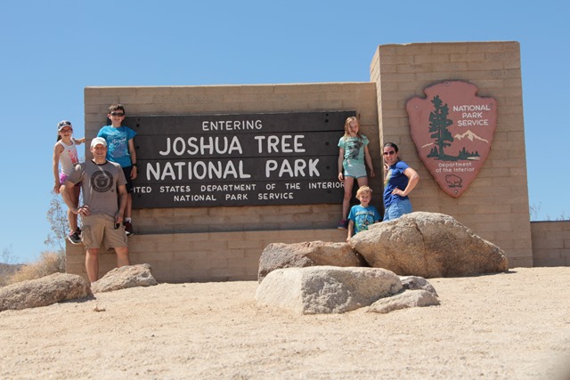 Joshua Tree National Park sign picture