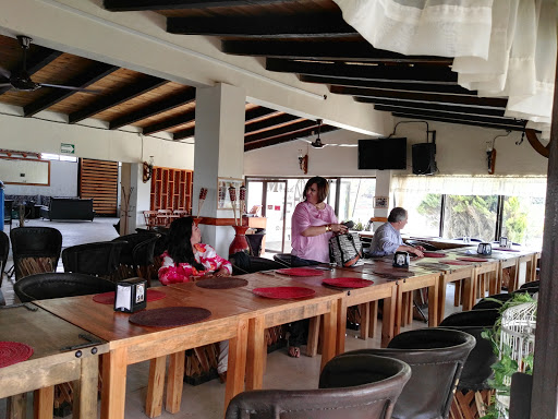 Mirador de la Fortuna, Carretera Guzman -Jalisco Km. 5.6, La Fortuna, 49020 Ciudad Gùzman, Jal., México, Restaurante | JAL