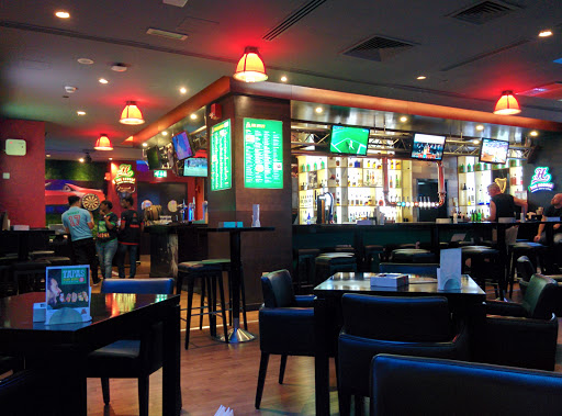 Huddle Sports Bar & Grill, Citymax Hotel - Dubai - United Arab Emirates, Bar and Grill, state Dubai