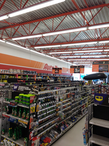 AutoZone - El Palomar, Avenida Adolfo López Mateos Sur 1307, La Tijera, 45647 Tlajomulco, Jal., México, Tienda de recambios de automóvil | JAL