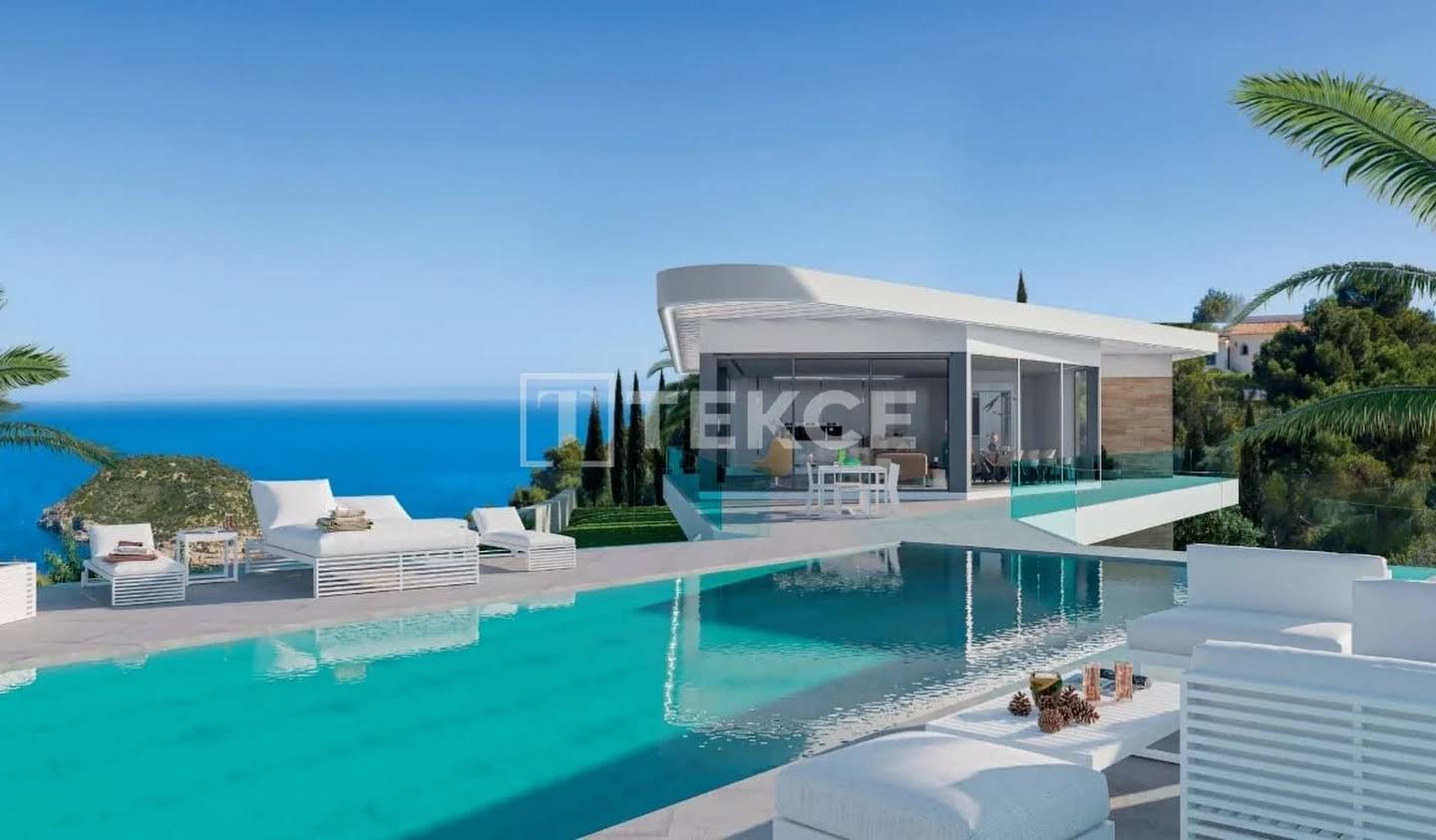 House with pool and terrace Alicante