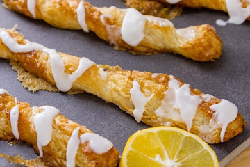 Lemon Puff Pastry Sticks