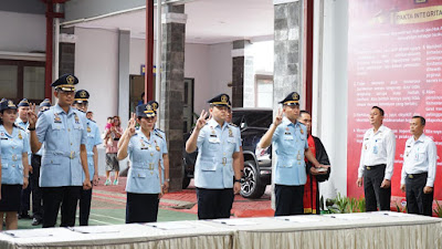 Ronald Lumbuun Minta Pejabat yang Dilantik Jadilah Pemimpin Bukan Bos