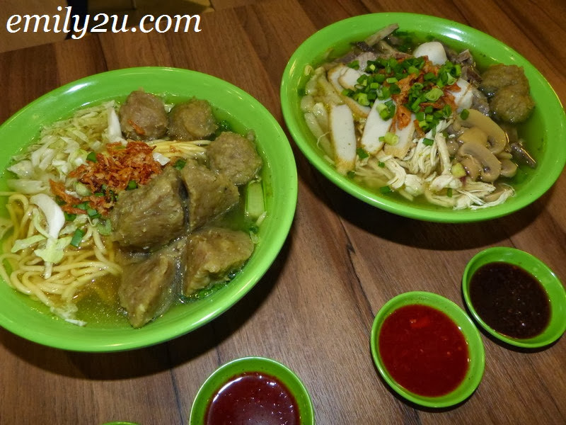 L-R: mee pakso gabung & mee soup spesial (Aneka Soup) most delicious Ipoh food