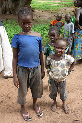 Niños del poblado - Bosque de baobabs