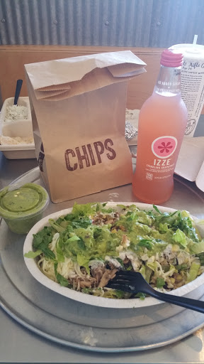 Mexican Restaurant «Chipotle Mexican Grill», reviews and photos, 4219 S Mooney Blvd, Visalia, CA 93277, USA