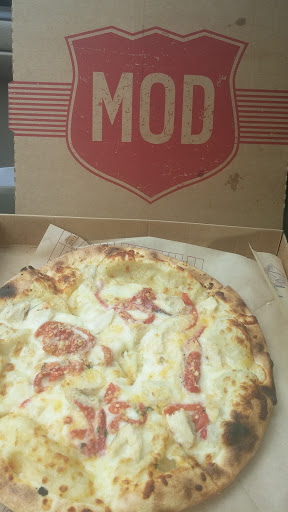 Pizza Restaurant «MOD Pizza», reviews and photos, 13229 Middlebelt Rd, Livonia, MI 48150, USA