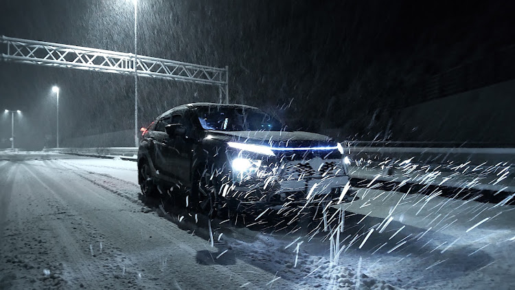 エクリプスクロスのphev・エクロス　高知・雪が積もったに関するカスタム事例の投稿画像2枚目