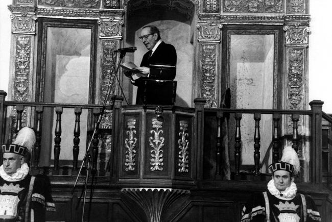 Foto de su discurso del premio Cervantes. Foto Ángel Casaña.