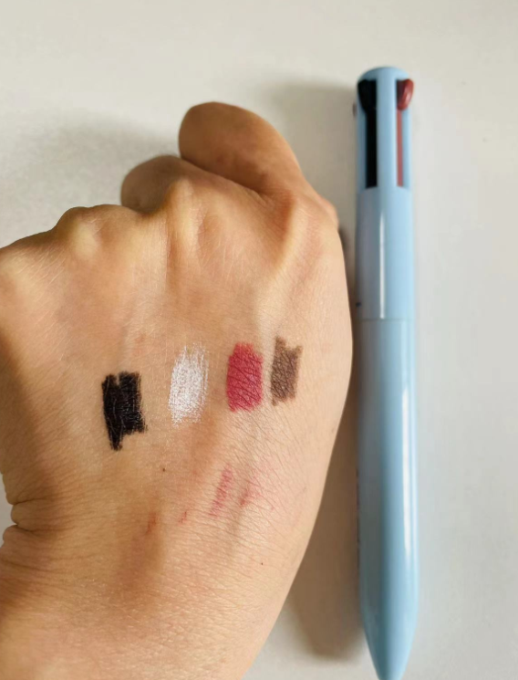 Crayon 4 en 1 pour sourcils, gloss à lèvres, eye-liner – Le maquillage simplifié, pour un look complet et impeccable en un instant!