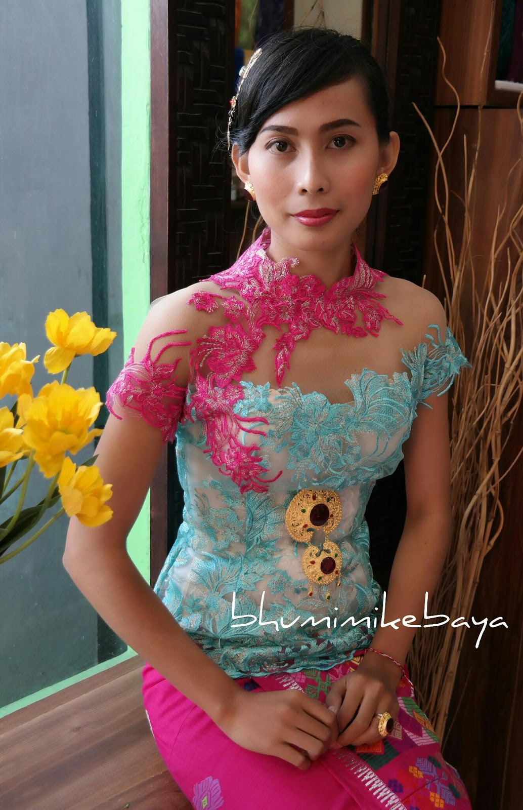 Kebaya Modifikasi Edisi Agustus