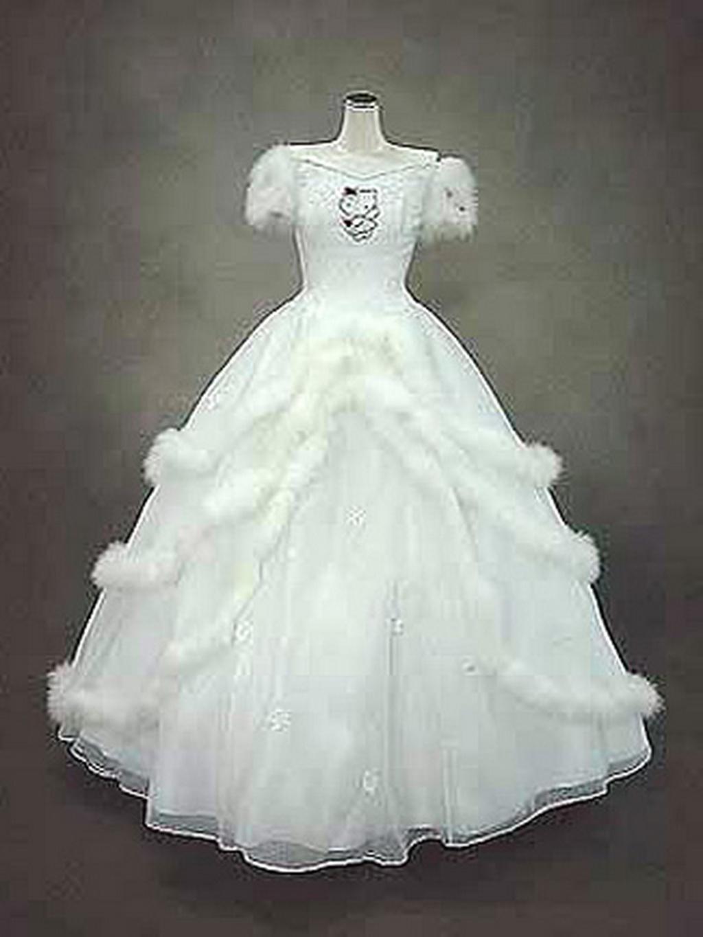  1 . beautiful wedding dress