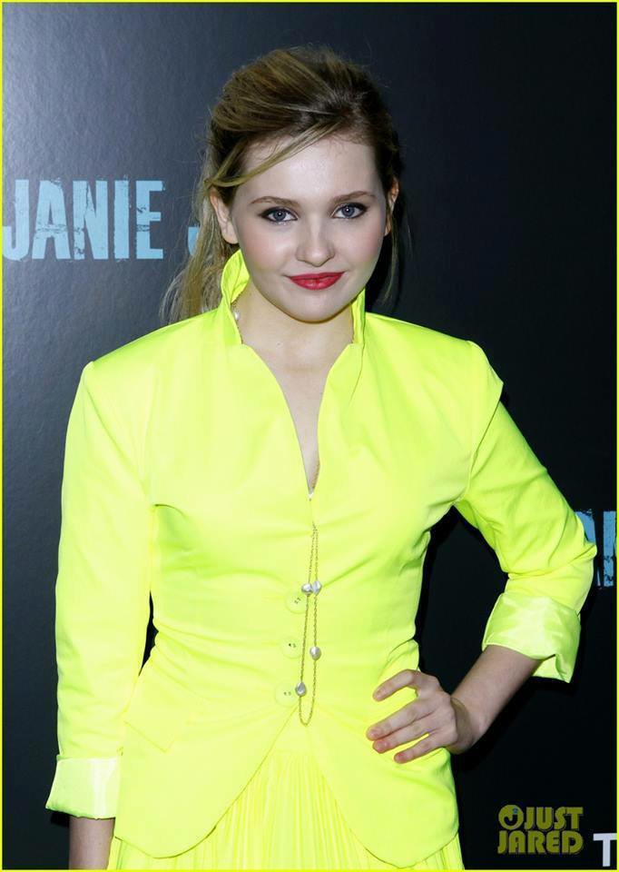 Abigail Breslin Awesome Profile Pics - Whatsapp Images