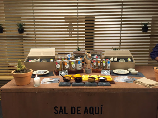 Sal de aquí, Calle Hipólito Taine 134-A, Polanco, Polanco V Secc, 11560 Ciudad de México, CDMX, México, Tienda de ultramarinos | Ciudad de México