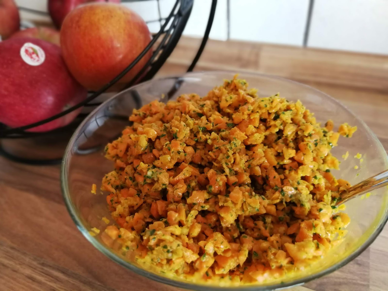 Möhrensalat mit Knoblauch