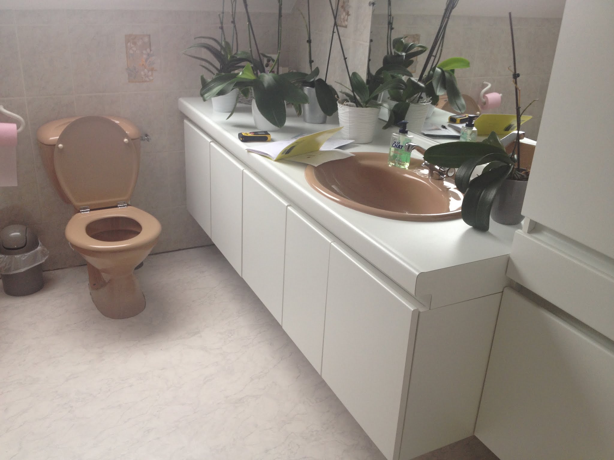 Rénovation d'une salle de bain avec l'ajout d'une douche meuble ...