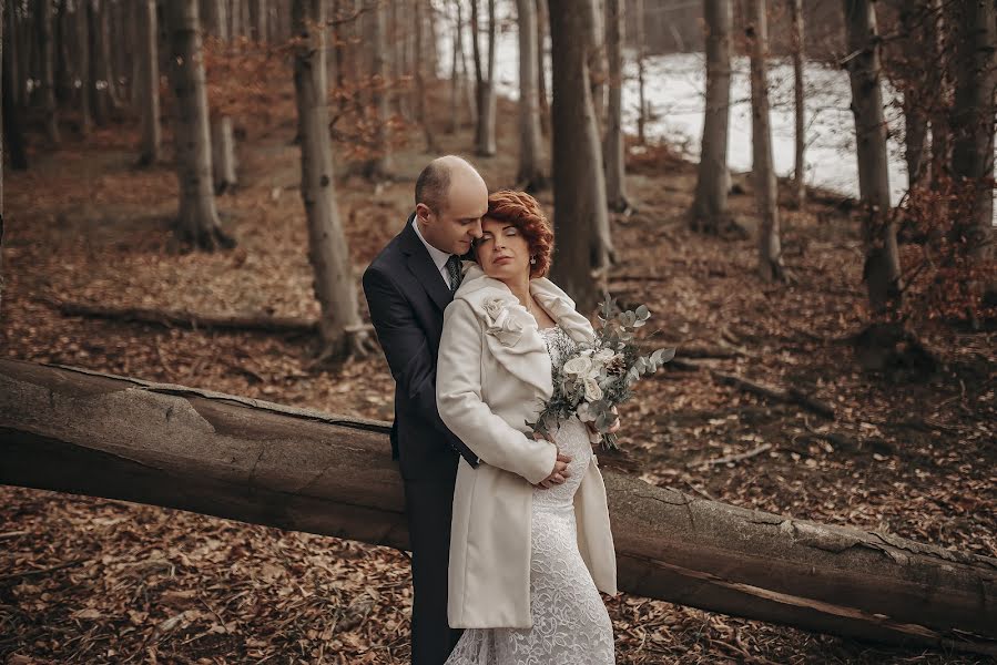 Fotógrafo de casamento Eszter Kelemen (esztellwedding). Foto de 30 de maio 2021