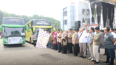 Sebanyak 18 Armada Bus Disediakan Pemkab Gresik Untuk Mudik Gratis Bareng Gus Yani dan Bu Min