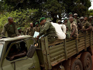 Les FARDC en patrouille dans l'Est de la RDC. Photo MONUC/Marie Frechon