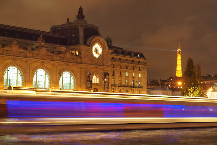 Le Louvre by Night : 27 Nov. 2013 - Page 2 PB274680