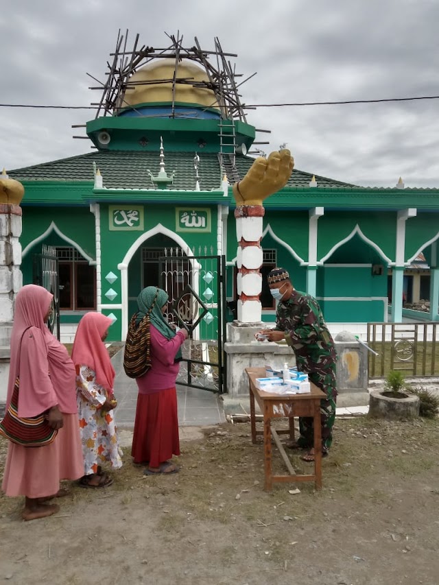 Satgas Yonif RK 751/VJS Bersama Masyarakat Peringati Maulid Nabi Muhammad SAW