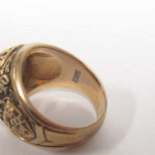 10K Gold and Blue Stone University of Buffalo Class Ring