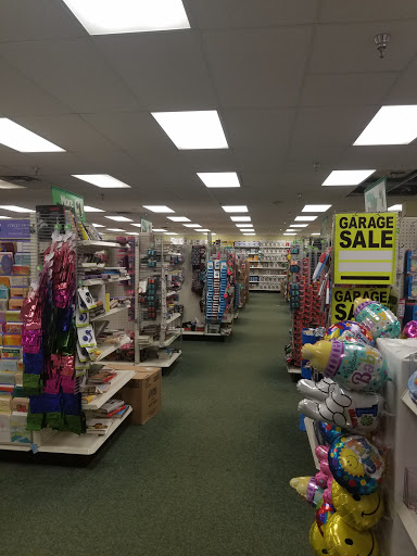 Dollar Store «Dollar Tree», reviews and photos, 5590 E Twelve Mile Rd, Warren, MI 48092, USA