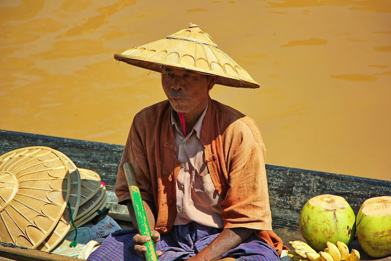 Бедность - не порок или Миллион улыбок Бирмы от Янгона до Инле.