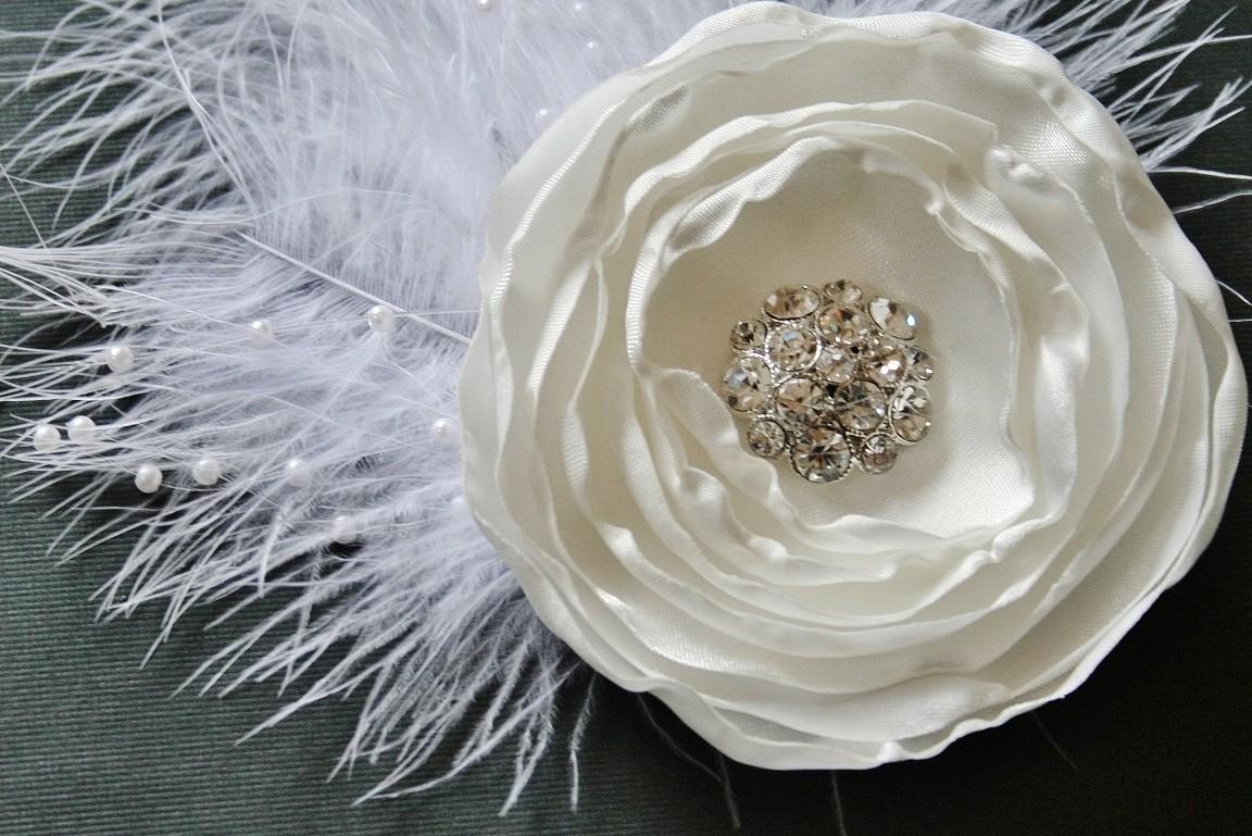 White Bridal Fascinator, Hair