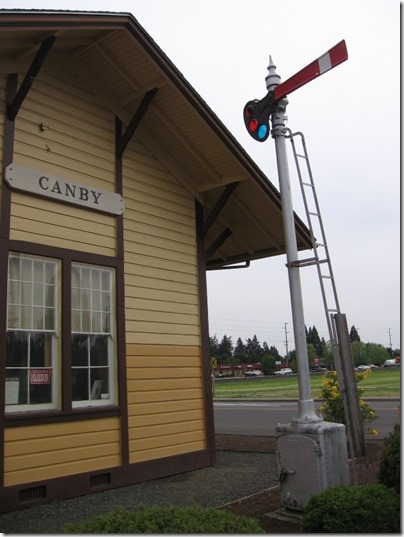 IMG_6294 Semaphore at the Canby Depot Museum in Canby, Oregon on May 11, 2007