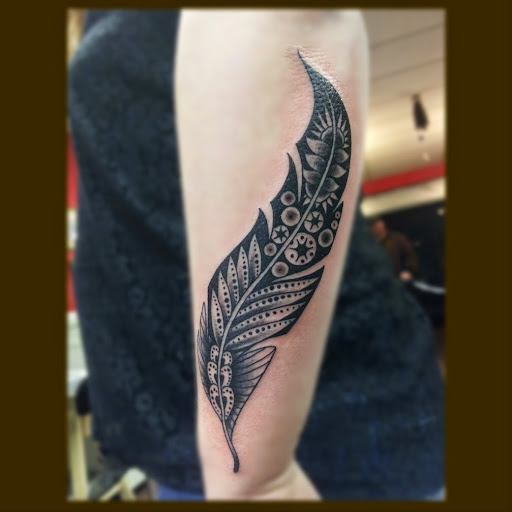 52 Great Feather Tattoo Ideas for You