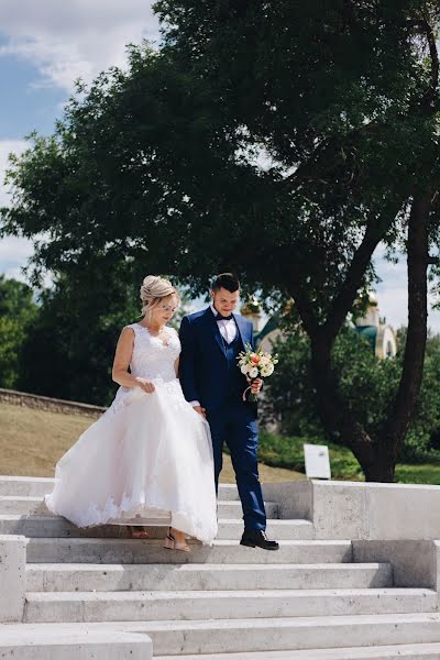 Fotógrafo de casamento Viktoriya Romenskaya (romenskayavika). Foto de 31 de julho 2019