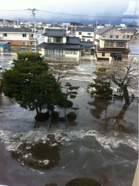 Foto dan Gambar Gempa Bumi dan Tsunami di Jepang | Dunia Baca