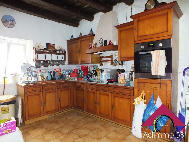 Vente maison 9 pièces 140 m² à Nérondes (18350), 105 500 €