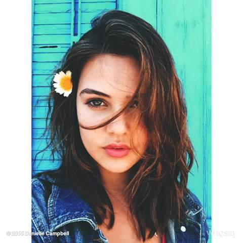 Danielle Campbell Beautiful Pics Whatsapp