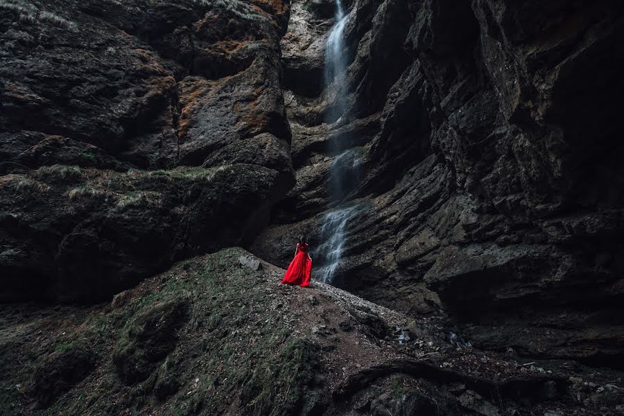 Jurufoto perkahwinan Tibard Kalabek (tibard07). Foto pada 5 Jun 2019