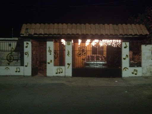 Instituto de música Reino Unido, 21240, Avenida José María Aguayo 1281B, Sta María, Mexicali, B.C., México, Instituto | BC